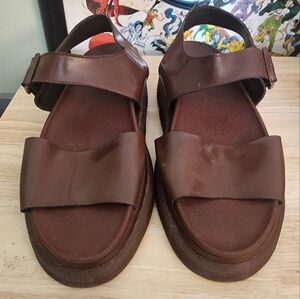 Dr. Marten Sandals
